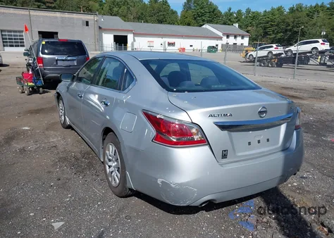 2015 Nissan Altima 2.5 S из США, поврежденный, VIN 1N4AL3AP0FC461897